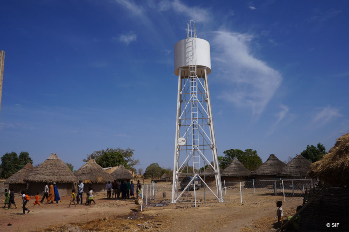 Kita : le président de la transition offre un château d’eau à Dialokoni