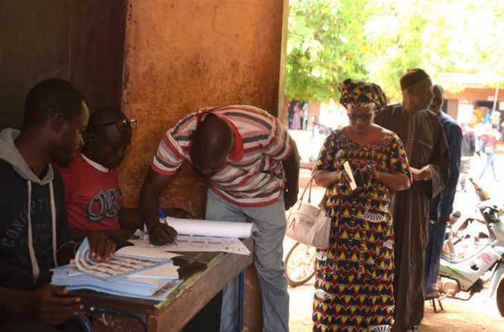 Élections : le gouvernement invité à respecter le calendrier