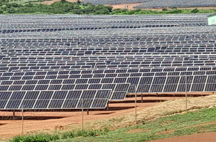 «Magazine parlons de l'environnement» Énergie solaire : écologique et économique pour la population