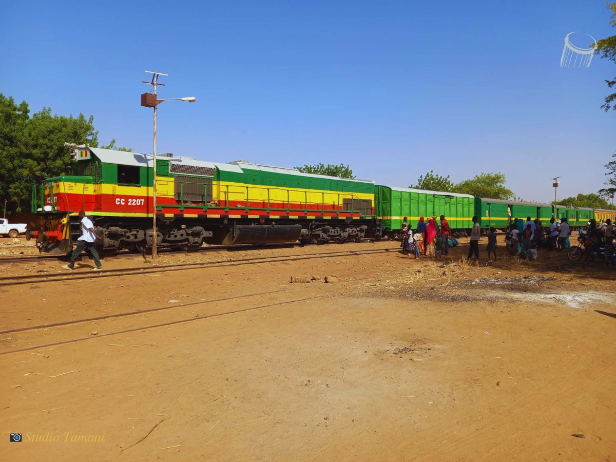 Kita : trois personnes mortes par un train