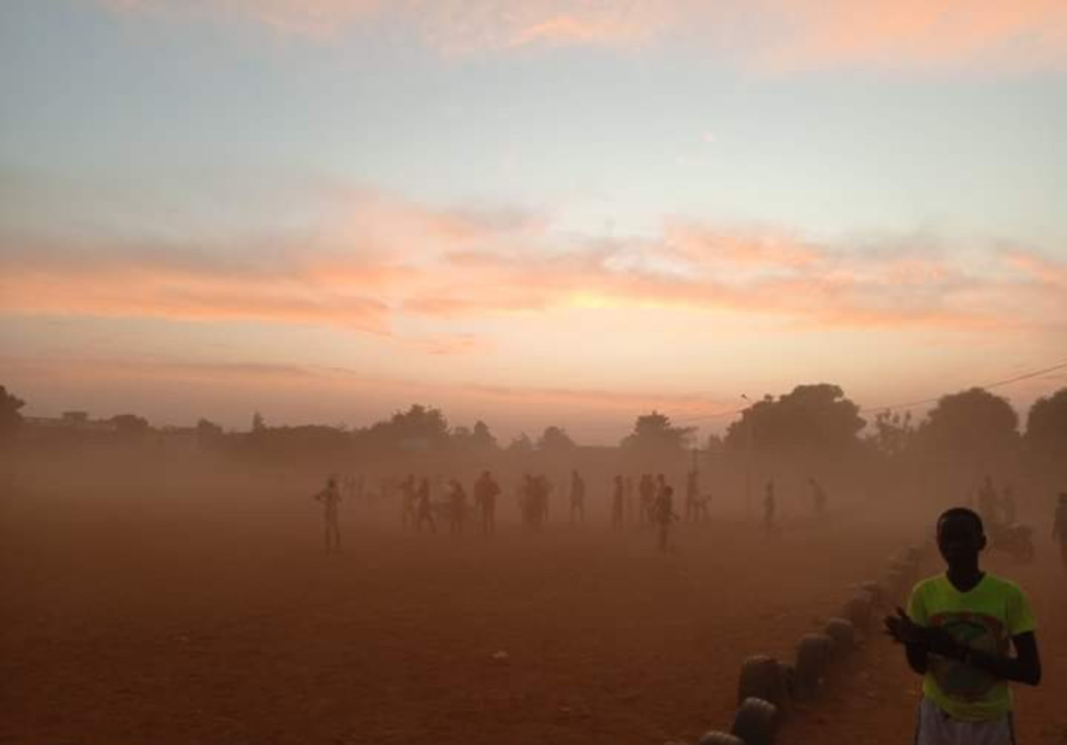 À Mahina, les jeunes demandent la rénovation du terrain de football « Mahina Moussa Diallo »