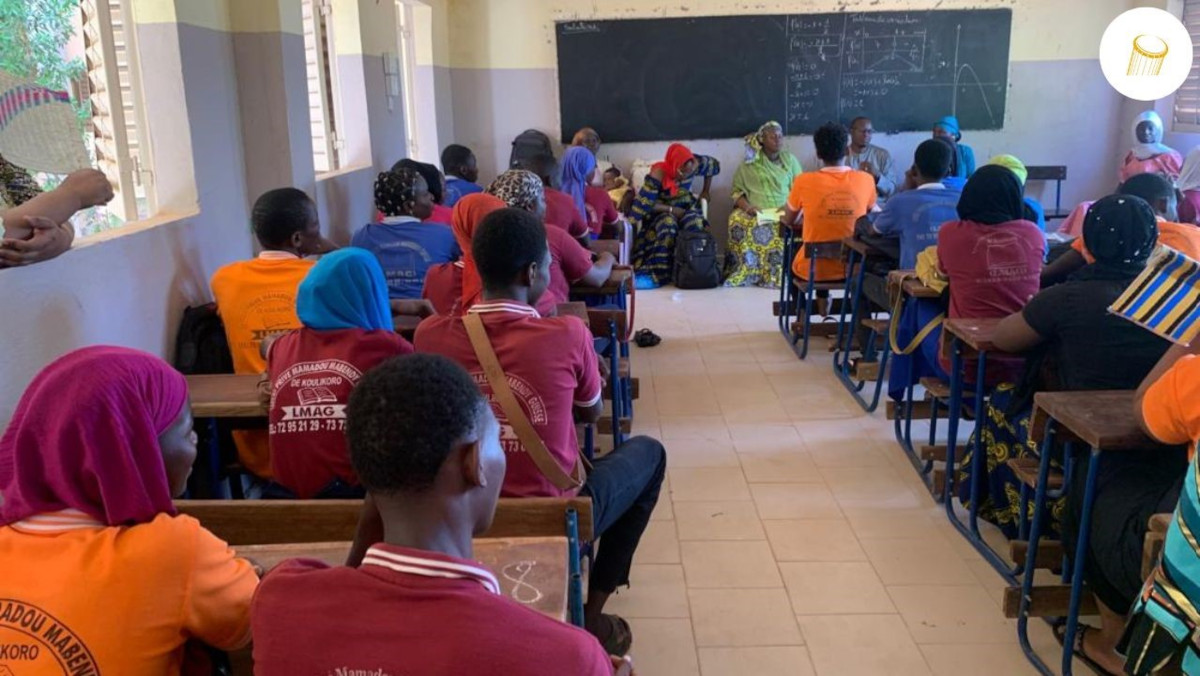 L’hygiène menstruelle expliquée aux élèves à Koulikoro