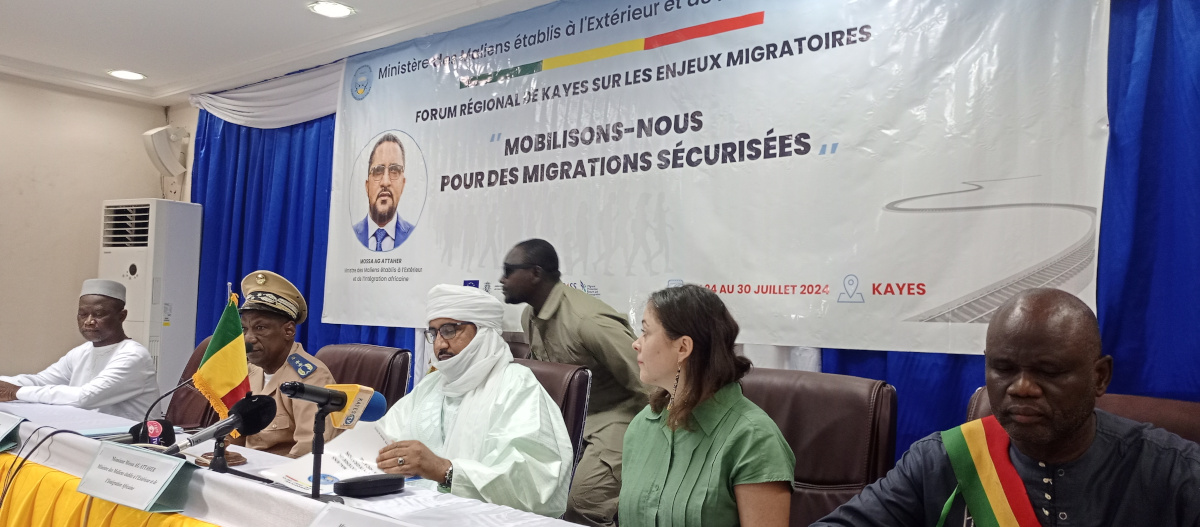 Lancement du forum sur la migration 