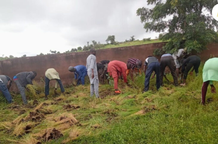 Oussoubidjangna : les jeunes de Sidibéla mobilisés pour la protection de leur environnement