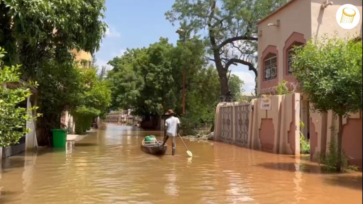 Montée des eaux : des services et commerces paralysés à Bamako