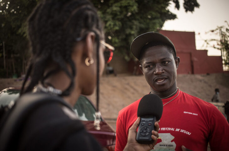 Menaces, harcèlement, contraintes financières : les défis du journalisme d'investigation au Mali