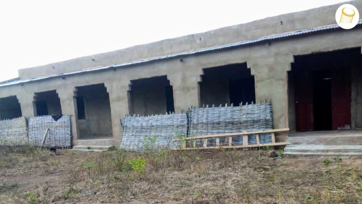 Trois villages de Niambia financent deux salles de classe