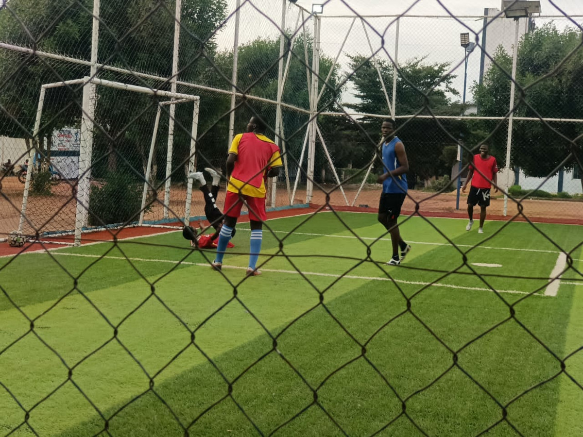 A Bamako, des terrains de foot nocturne de plus en plus dérangeants