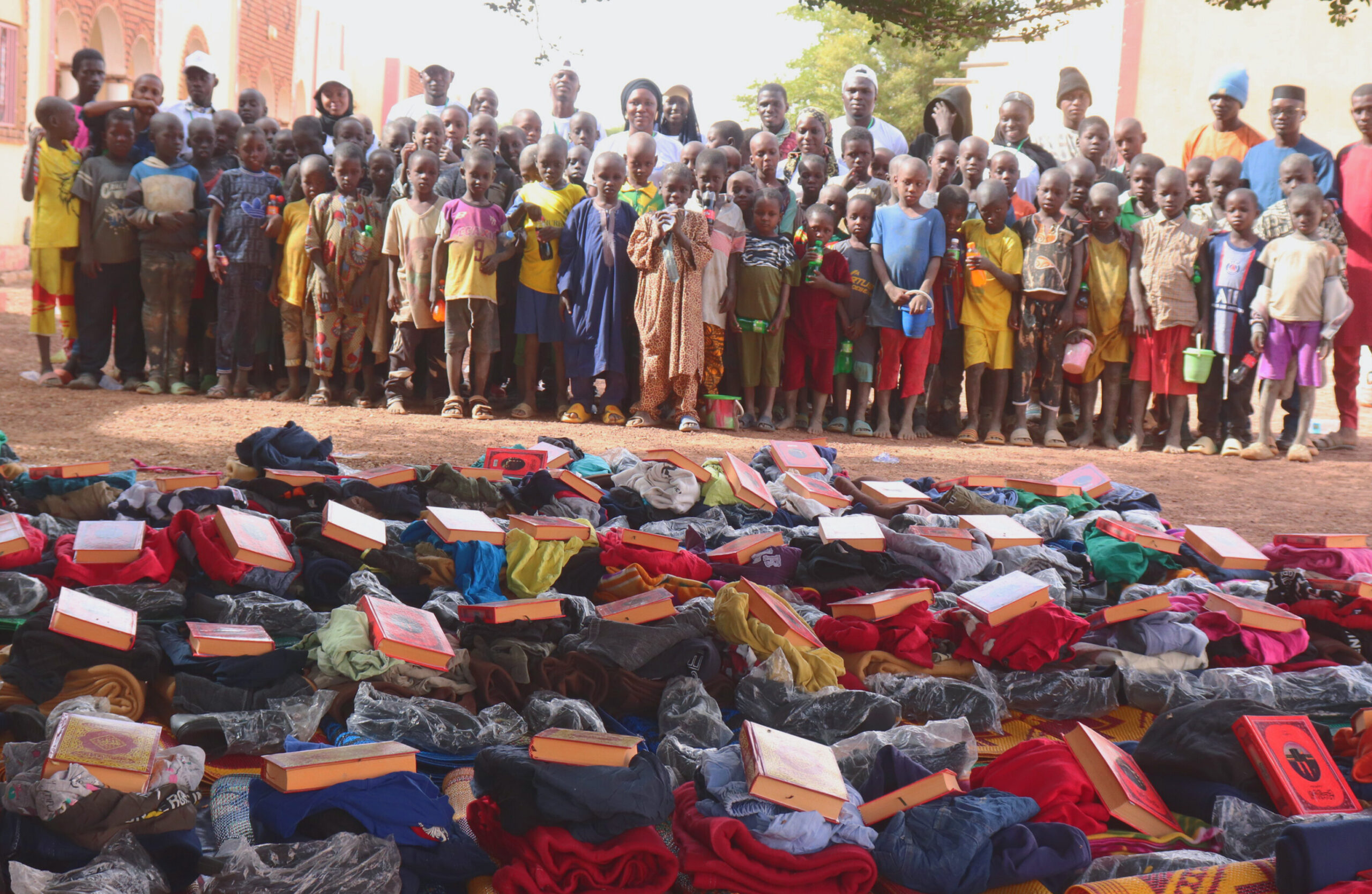 Don aux enfants talibés à Goundam