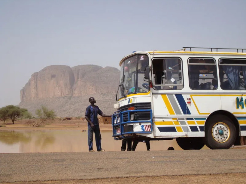 Macina : braquage d’un car de transport en commun