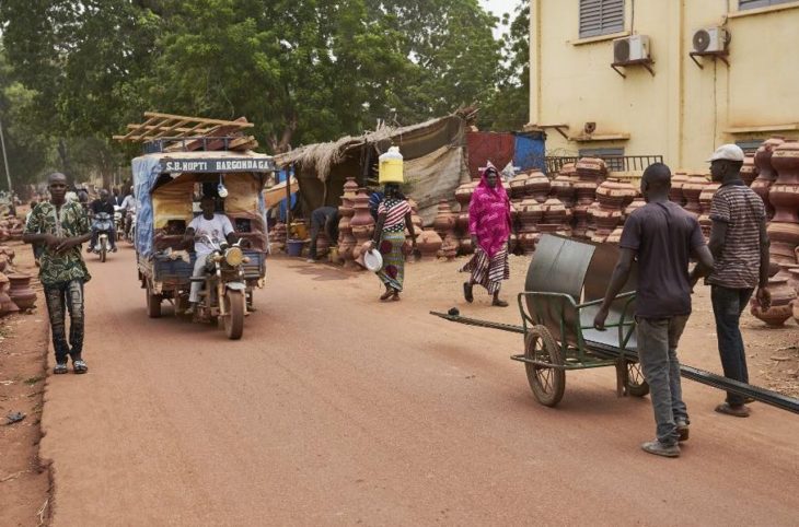 Mopti : des jeunes reconvertis en conducteurs de Tricycles à cause de l'insécurité