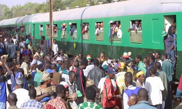 Arrêt du train voyageur : la population de Kayes entre espoir et colère