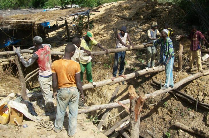 Jeunes et orpaillage : "les travaux champêtres sont délaissés au profit d'un gain incertain ''