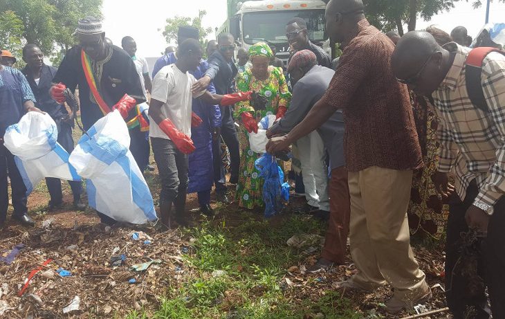 La loi contre l’utilisation des sachets plastiques peine à être appliquée Mali