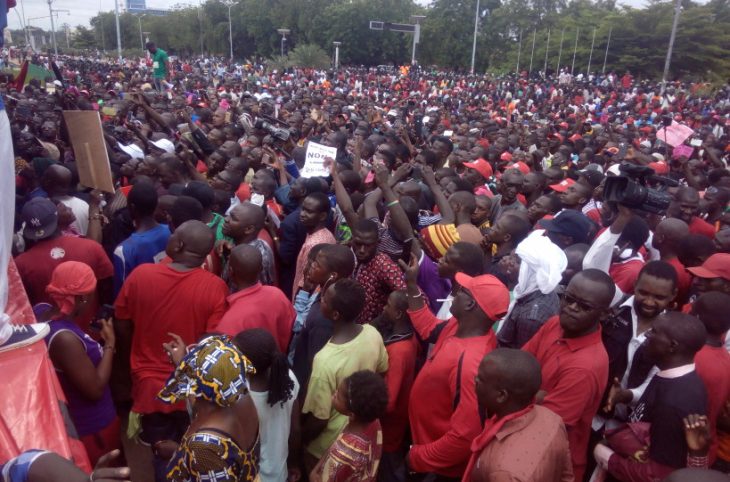 Révision constitutionnelle : les manifestations se poursuivent à Bamako et dans les régions