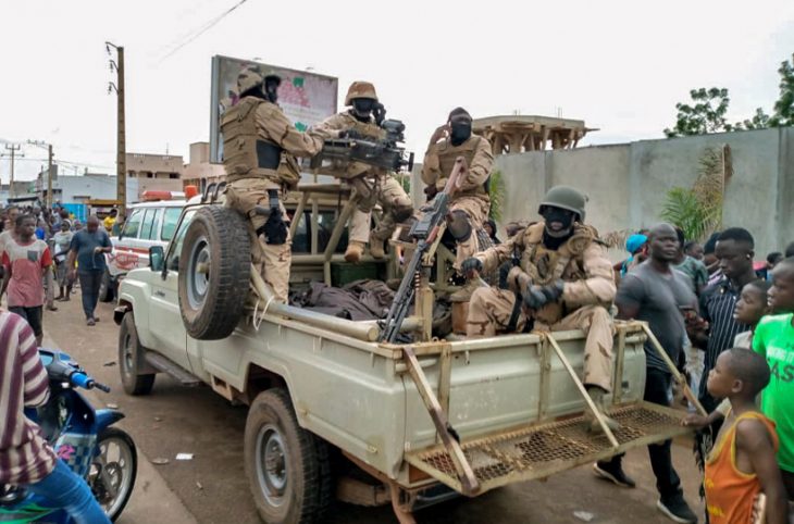 Coups d'État en Afrique : "il faut une bonne gouvernance pour arrêter ce phénomène", estiment des jeunes