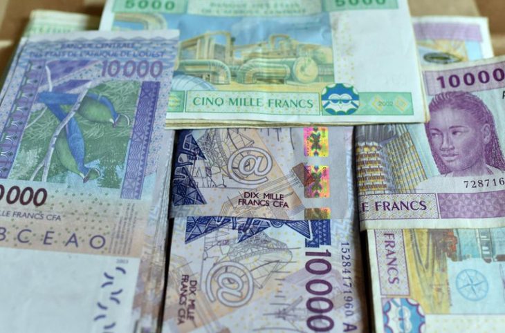 Abidjan : une réunion des ministres des finances relance le débat sur l'abandon du franc CFA.