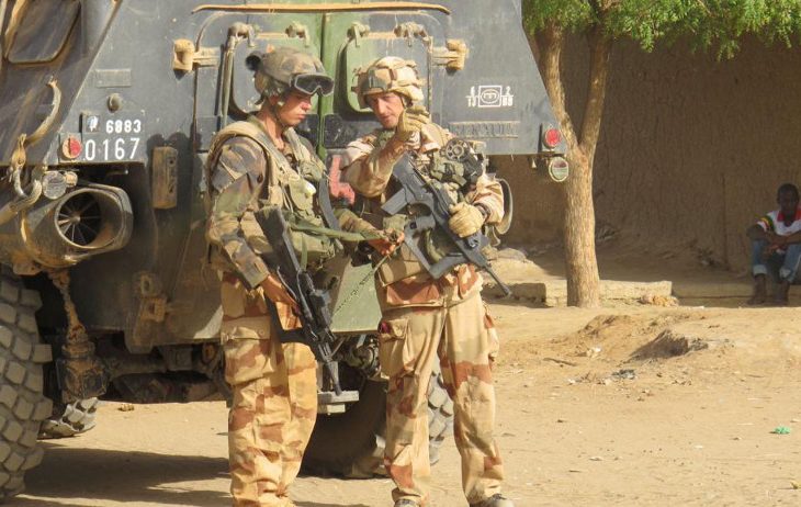 Huit présumés djihadistes arrêtés par Barkhane dans le nord du Mali