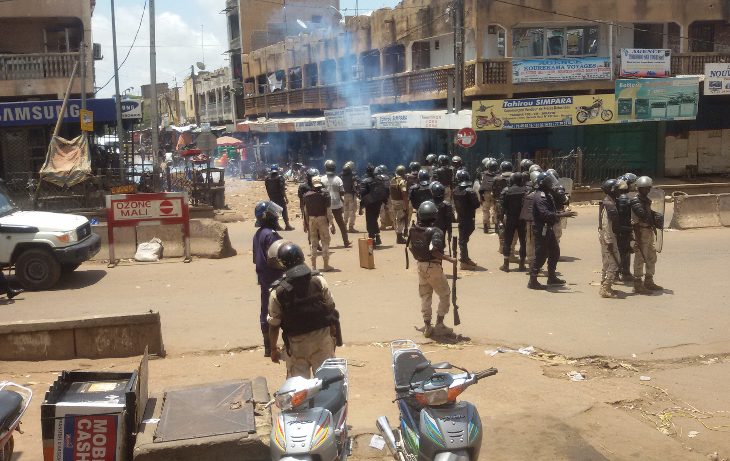 des émeutes au grand marché de Bamako suite à l'opération de déguerpissement des trottoirs