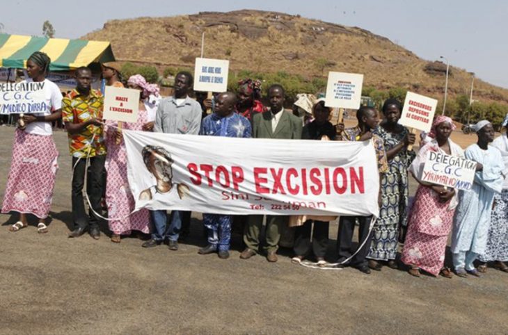 Le Magazine du 20 Février 2018: koulikoro, 12 villages signent une convention de cessation de la pratique de l'excision