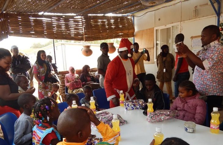 Noël 2020: les enfants chrétiens prient pour la fin de la pandémie du Covid-19